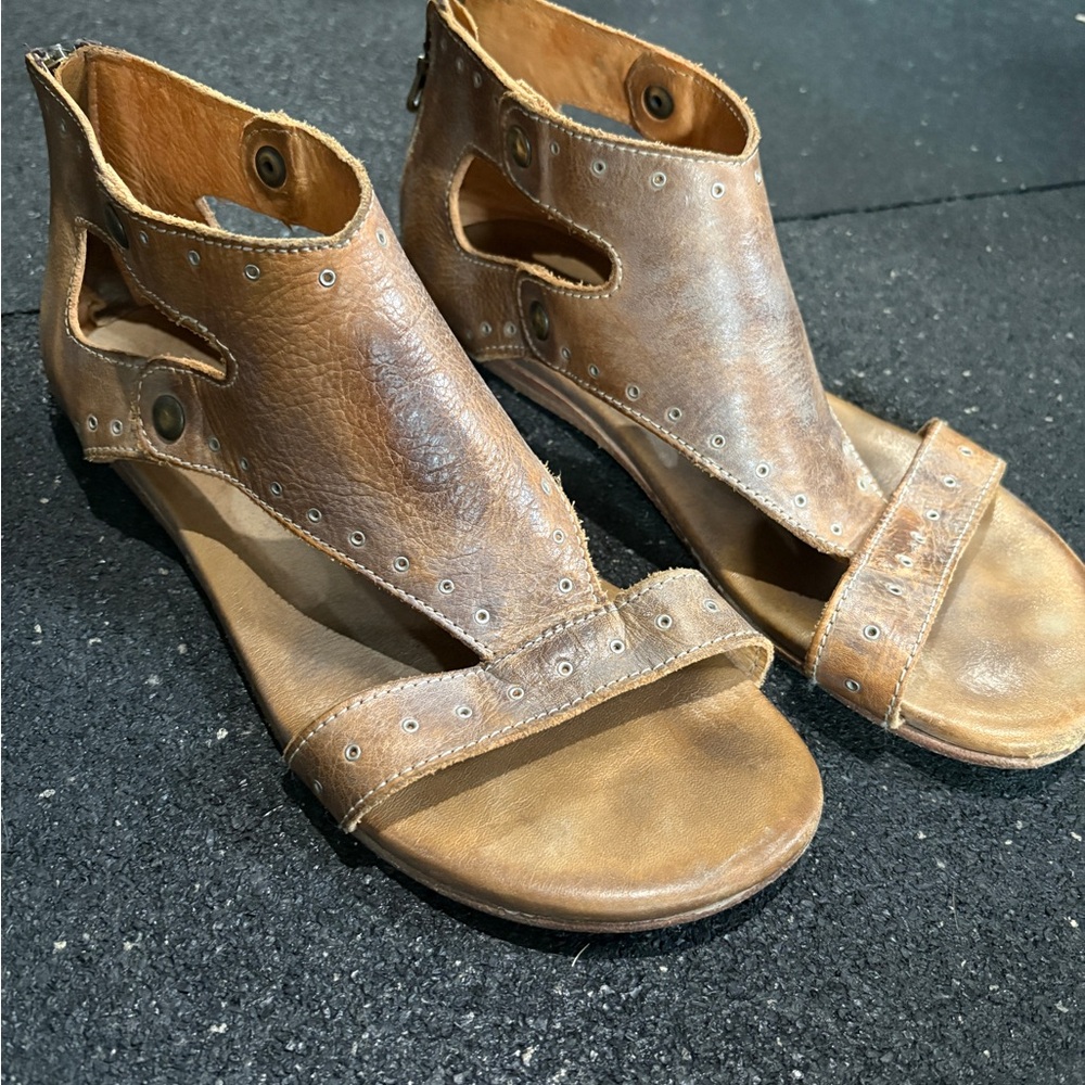 BedStu Stylish Tan/gray Women's Sandals